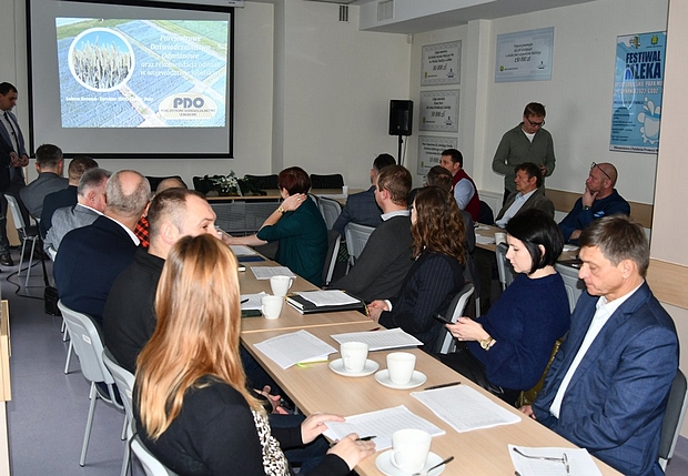 Zsespoł PDO podczas prezentacji wyników